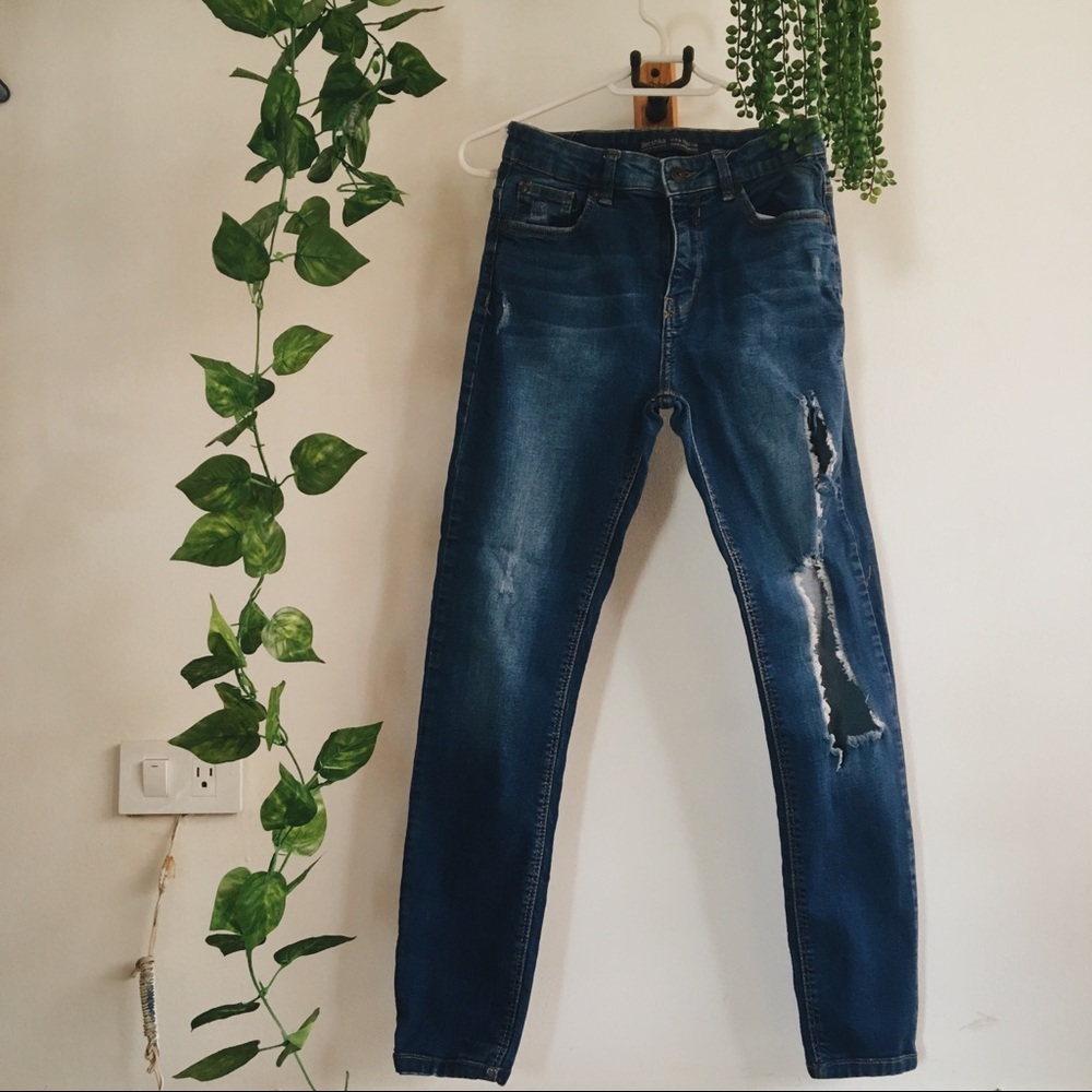 Ripped blue Jeans